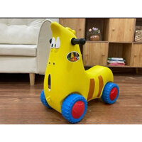 Xe chòi chân sâu LARVA siêu kute