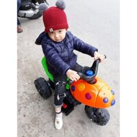 Xe con ong điện có nhạc bé