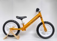 Xe Cruzee màu vàng