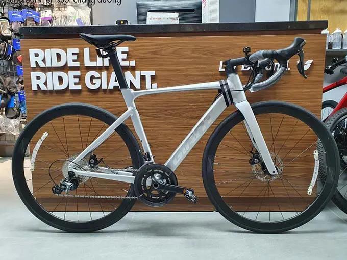Xe đạp đua Giant 2022 Propel SL 2 D