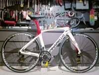 Xe đạp đua Pinarello F10 R2000 Trắng đỏ