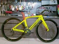 Xe đạp đua Pinarello F10 Sora R3000 Xanh chuối Cam