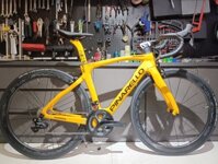 Xe đạp đua Pinarello F12 105 R7000 Campanolo WTO 500mm