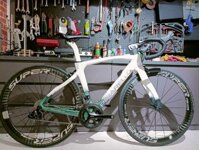 Xe đạp đua Pinarello F12 Shimano 105 5800 Fullcarbon