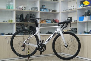 Xe đạp đua Twitter R10 RS22