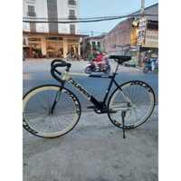 xe đạp fixed gear- single speed. Tsunami , màu kết hợp trắng đen . khung thép
