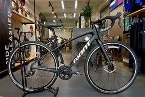Xe đạp thể thao Giant ANYROAD 1