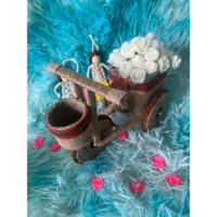 Xe đạp trang trí kèm hoa