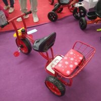 Xe đạp xích lô cho bé