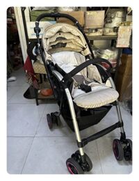 Xe đẩy Combi Diaclasse FD500 thanh lý