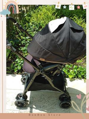 Xe đẩy Combi Sugocal Compact 4 bánh quay tự động