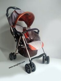 Xe đẩy hai chiều Combi nổi tiếng Nhật Bản dành cho các em bé