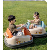 Xe điện đụng xoay 360 độ có điều khiển từ xa