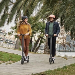 Xe điện Scooter Ninebot E22 by Segway