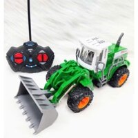 Xe Điều Khiển Xúc Đất - Màu Xanh Lá, Bánh Lớn Chắc Chắn