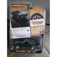 xe Greenlight 1970 Chevrolet Monte Carlo màu xanh lá