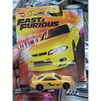 XE HOTWHEELS NISSAN SKYLINE GTR R32 SERIES FNF, hàng hiếm