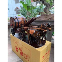 Xe Kéo Bom Rượu Vang