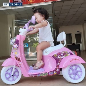 Xe máy Vespa BBT-600 công chúa Elsa