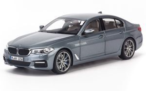 Mô hình xe Bmw 5 Series 535Li 1:18