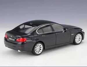 Xe mô hình BMW 535i 1:24