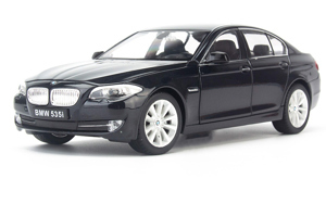 Xe mô hình BMW 535i 1:24