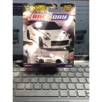 Xe mô hình đồ chơi bánh cao su Hotwheels 1:64 PREMIUM RACE DAY - 2023 Nissan GT4
