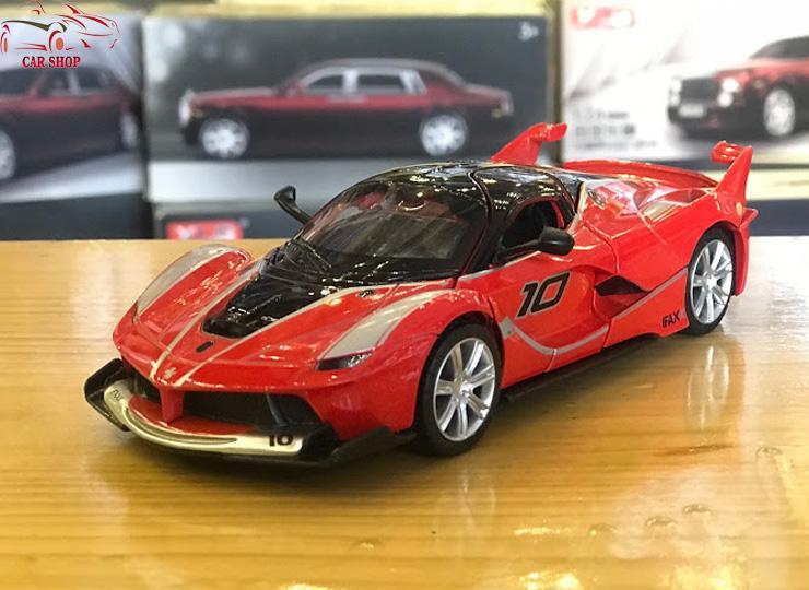 Xe mô hình Ferrari FXX K 1:32