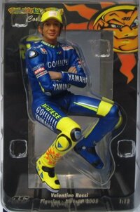 Xe mô hình FIGURINE Valentino Rossi MotoGP 2005 MINICHAMPS tỉ lệ 1:12