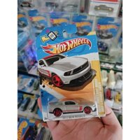 Xe mô hình Hot Wheels 2012 Ford Mustang Boss 302 Laguna Seca ( Bạc )