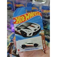 Xe mô hình Hot Wheels Lamborghini Huracán Sterrato ( Trắng )