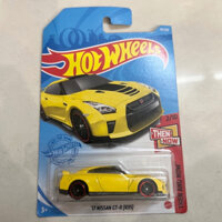 Xe mô hình Hotwheels Nissan GT-R (R35) vàng