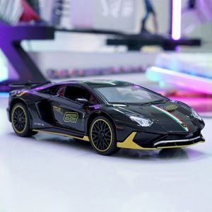 Xe mô hình siêu xe Lamborghini Aventador SVJ 1:32