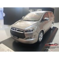 Xe mô hình Toyota Innova, tỉ lệ 1:32, Dealer