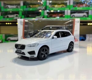 Xe mô hình Volvo XC60 1:32