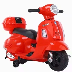 Xe mô tô cho bé Vespa Q518