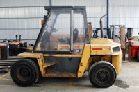 Xe nâng dầu Caterpillar 7 tấn