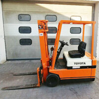 Xe Nâng Điện Cũ Toyota Ngồi Lái