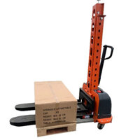 Xe nâng điện tự leo lên thùng xe tải 500kg nâng cao 1.3m