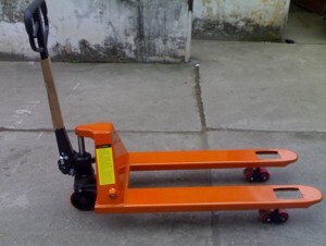 Xe nâng tay thủy lực 3 tấn Mitsubishi BF30