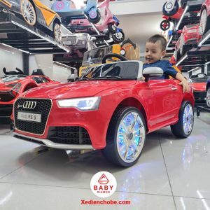Xe ô tô điện trẻ em Audi RS5