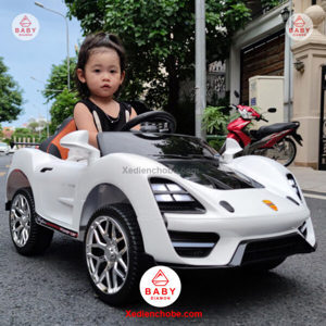 Xe ô tô điện trẻ em BDQ1588