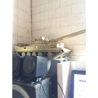 xe tank bằng vỏ đạn thật .