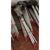 Xẻng vuông thép có cán típ dài 1mét  cán típ rất bền, lâu hỏng  tiện dụng cho người dùng