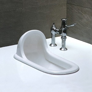 Bồn cầu xổm Caesar C1230 + Bộ xả gạt BF449