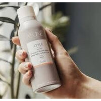 XỊT BÓNG TÓC TỨC THÌ KEUNE STYLE BRILLIANT GLOSS SPRAY 200ml