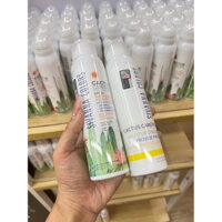 Xịt chống nắng nâng tone Sinvana mẫu mới, mẫu cũ