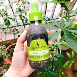 Xịt dưỡng tóc siêu mềm mượt Macadamia Healing Oil Spray - 125ml