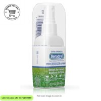 Xịt làm mát Benadryl Extra Strength giúp giảm kích ứng và ngứa da.