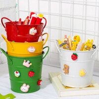 Xô in sticker đựng bút cho học sinh